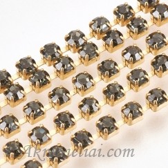 Grandinėlė su Black Diamond kristalais, metalas aukso spalvos, akutės 2mm