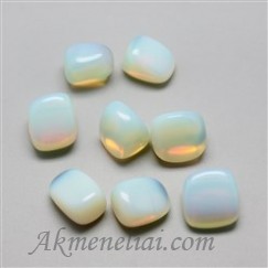 Opalitas, akmenėlis apie 15~30x12~22mm