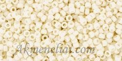 Toho biseris TR-15-51 15/0 Opaque Lt Beige 