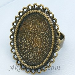 Žiedas žalvarinis Lėkštelė: 34mmx28mm inner, vidinis ovalas 25mmx19mm 