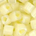 Toho biseris  4mm Cube TC-04-142 Ceylon Banana Cream