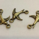 Pakabukas žalvarinis Kregždė 20x14mm