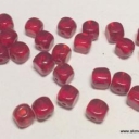 Čekiško stiklo karoliukas kubas Siam 5mm