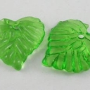 Lapelis akrilinis žalias skaidrus 15x15mm