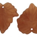 Lapelis akrilinis rudas matinis 24x22,5mm